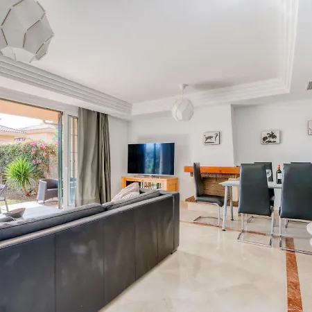 Holiday home Peaceful In Sitio De Calahonda With Garden Mijas
